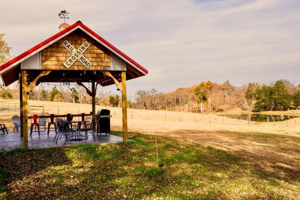 Villa Bourbon Trail: Caboose On The Farm Lawrenceburg Exterior foto